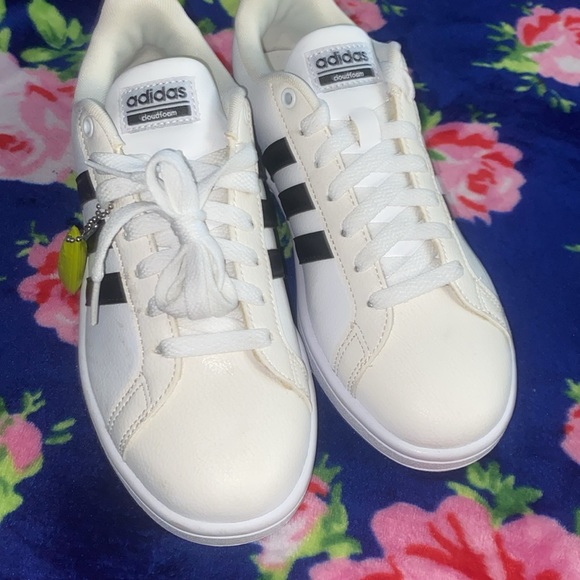 Adidas Cloudform size 7.5 - Picture 3 of 6